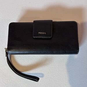 Fossil Midnight Black Leather Wristlet Wallet
